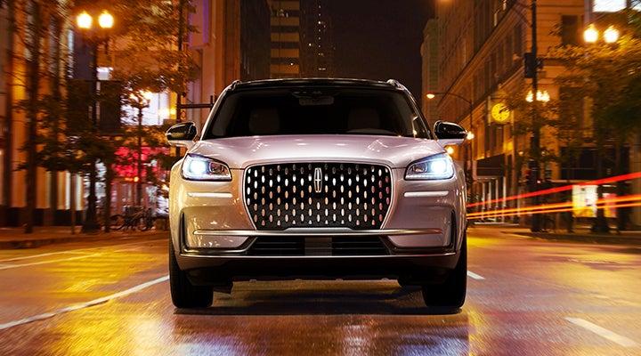 The striking grille of a 2024 Lincoln Corsair® SUV is shown. | Mike Reichenbach Lincoln in Florence SC
